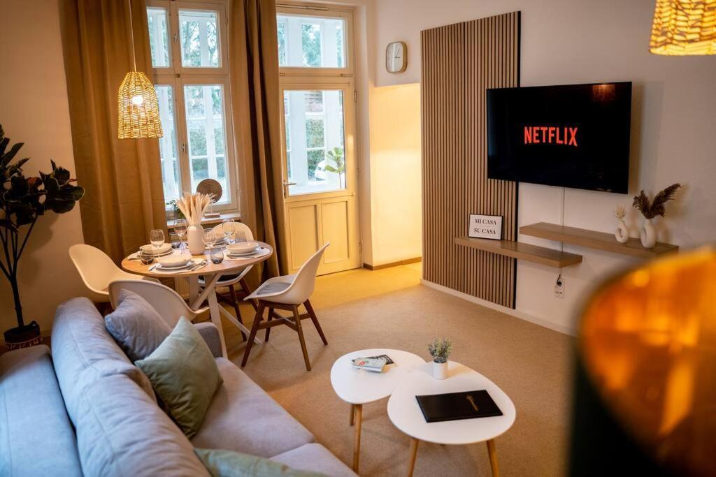 I 100m Kurpark I Wintergarten Boxspringbett I Netflix