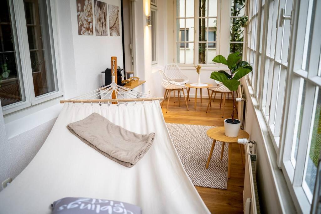 I 100m Kurpark I Wintergarten Boxspringbett I Netflix Apartment Bad Salzuflen