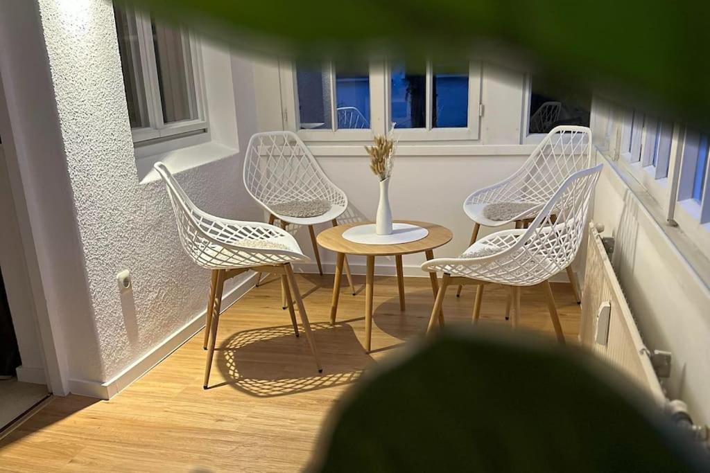 I 100m Kurpark I Wintergarten Boxspringbett I Netflix Apartment
